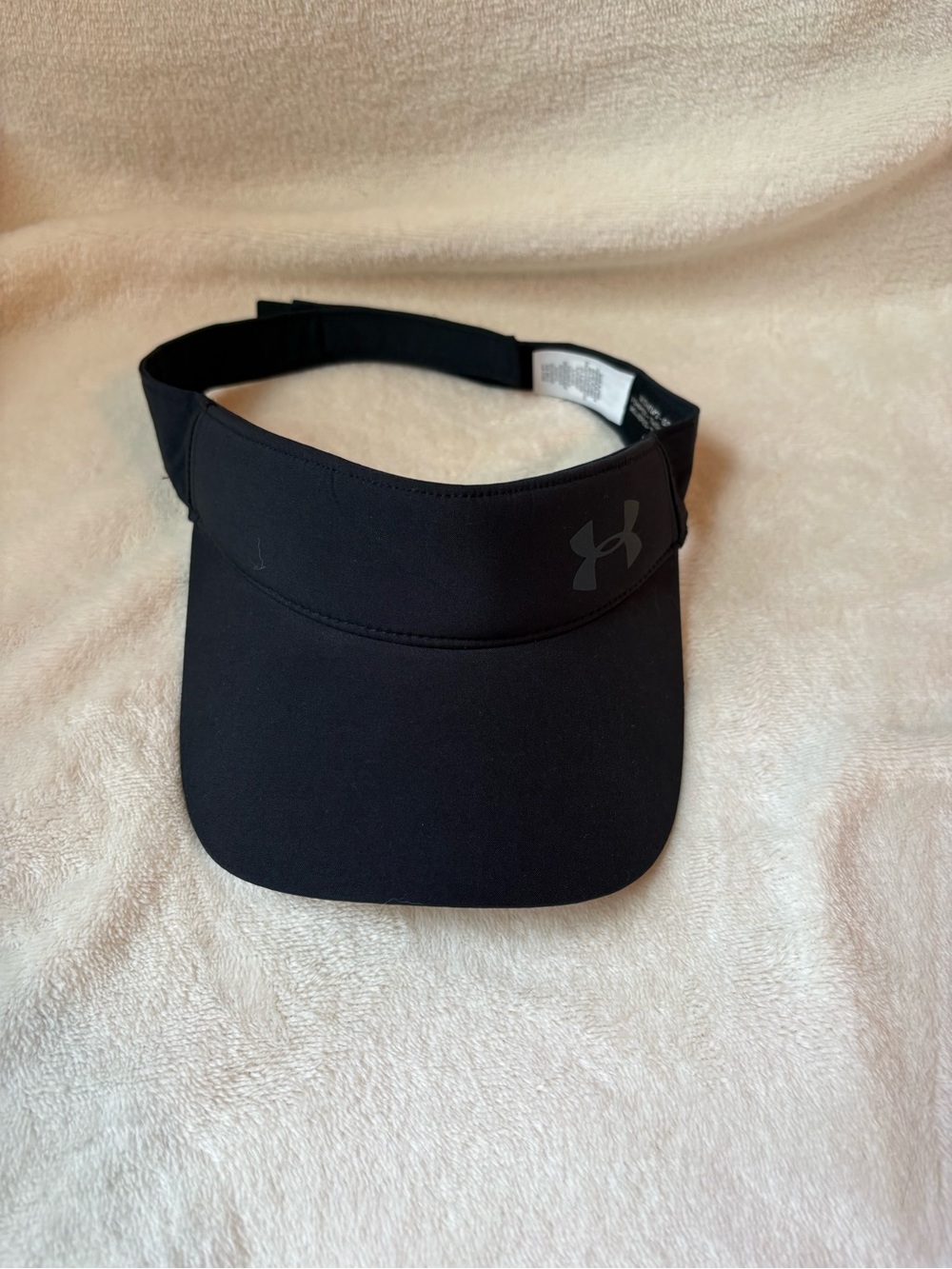 Under Armour Women's Fly Fast Visor (Style #: 1254605).